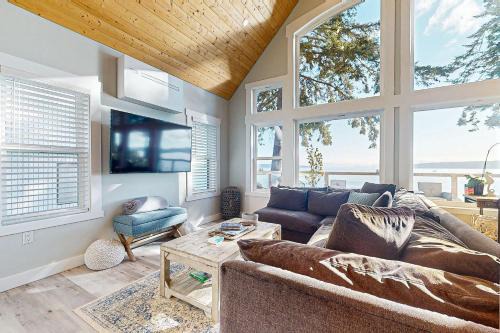 Coupeville House | Harrington Hideaway