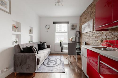 Harrow Road Apartment | Harrow Road Vibrant Apartments!