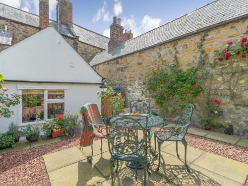 South Charlton House | Harry's Den