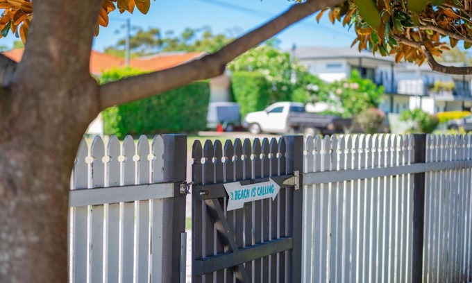 Nelson Bay House | Harrys Pet Friendly Holiday House