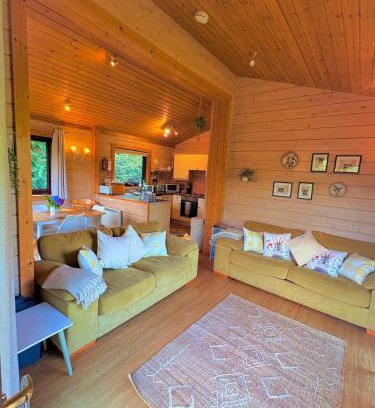 Hartland House | Hartland Hideaway Lodge