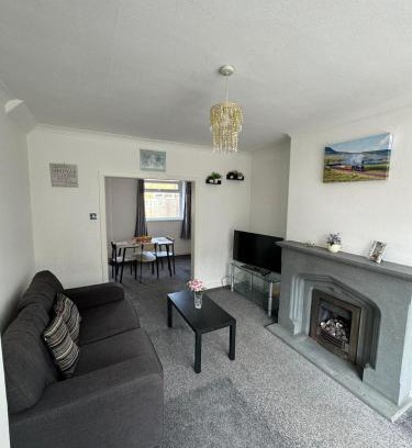 Hartlepool House | Hartlepool - 2 bedroom - near seaside - Sleeps 5