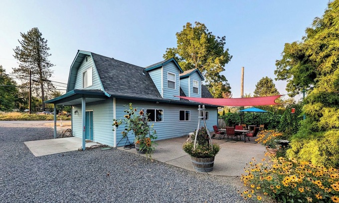 Dundee Apartment | Harvest Hideaway ~ A Perfect Escape to the Center of Wine Country