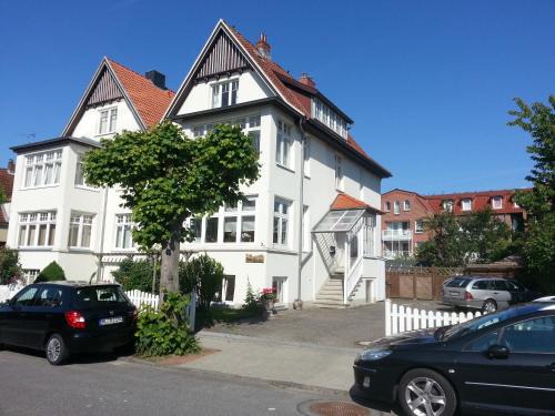 Alt-Travemunde/Ronnau Apartment | Haus Übersee Wohnung Sansibar
