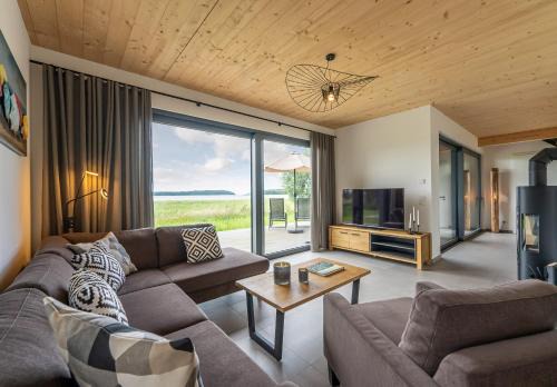 Bergen auf Ruegen Apartment | Haus am See - Fewos Luv & Lee