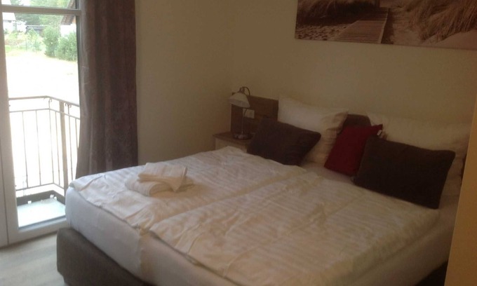 Karlshagen House | Haus Anna double room 22 with balcony - Usedom Bike - Hotel Max & Anna