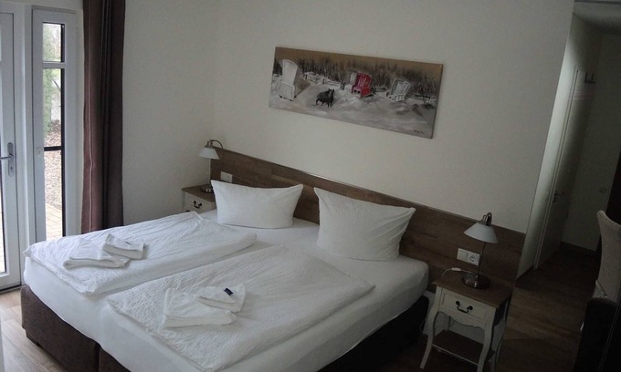 Karlshagen House | Haus Anna DZ 18 with terrace, wheelchair accessible - Usedom Bike - Hotel Max &