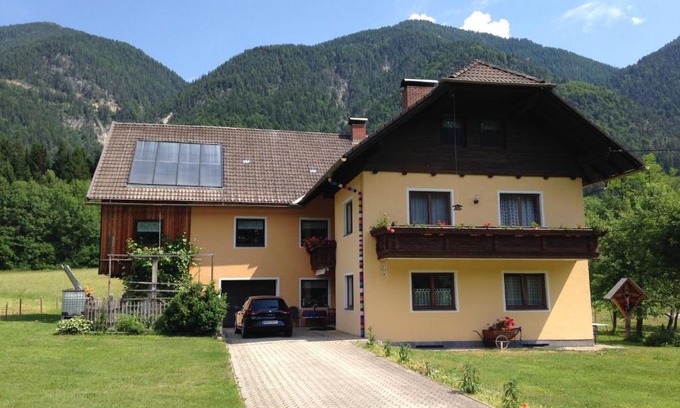 Hermagor-Pressegger See Apartment | Haus Berchtold