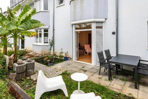 Dottingen Apartment | Haus Castellblick mit Terrasse