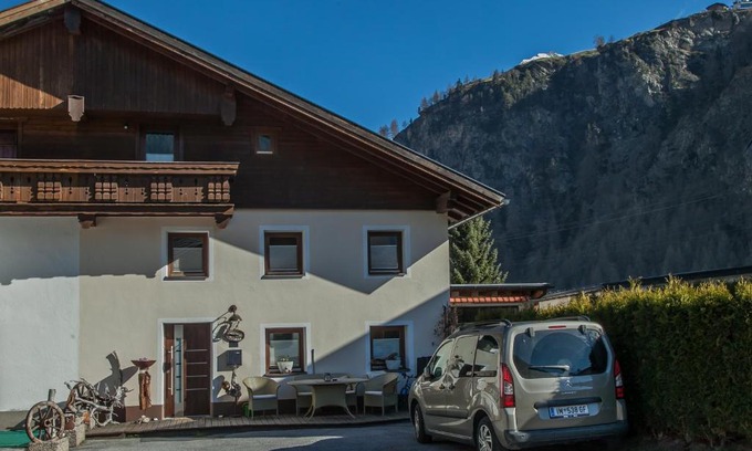 Runhof House | Haus Heimat & Appartement