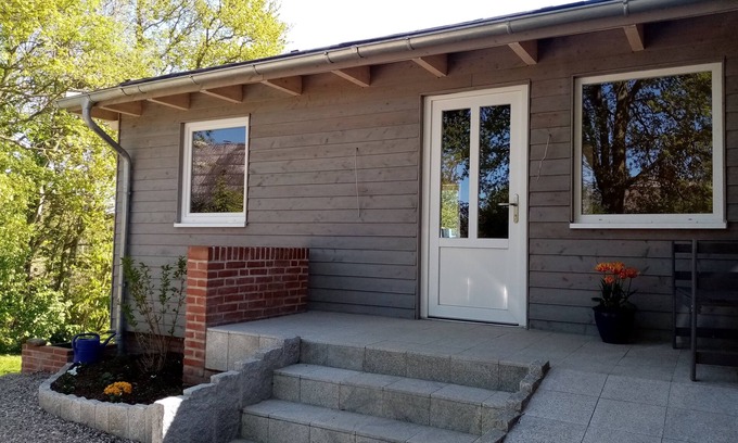 Geelbyholz House | Haus im Ländlichen Garten für Familien Auch mit Hund