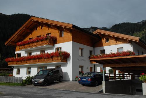 Racines Apartment | Haus Maiern