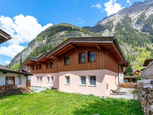 Huben House | Haus Oliver 3