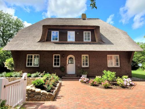 Nieblum House | Haus Renate