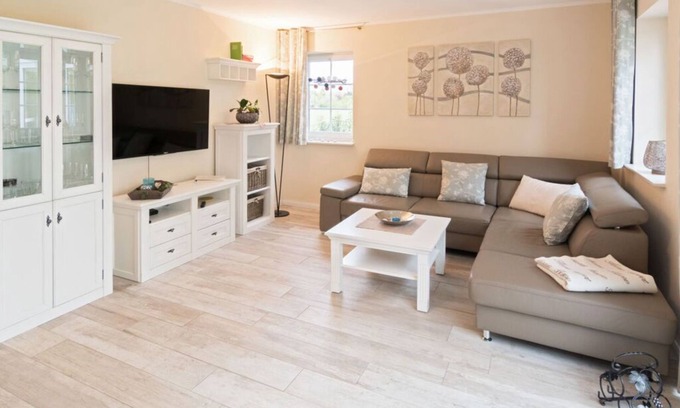 Eilsum House | Haus Sielbrise Comfortable holiday residence