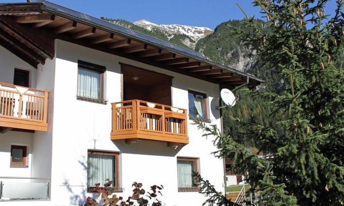 Pettneu am Arlberg House | Haus Talblick