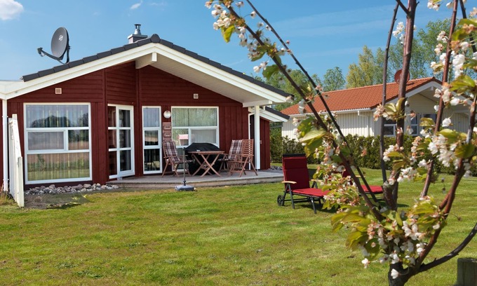 Insel Poel House | Haus Wassermann - In a peaceful location, directly on the Salzhaff with a view o