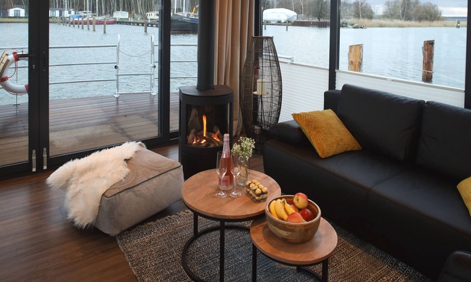 Ostvorpommern Boat Rental | Hausboot 4 Usedom Peenemünde für 4 Personen