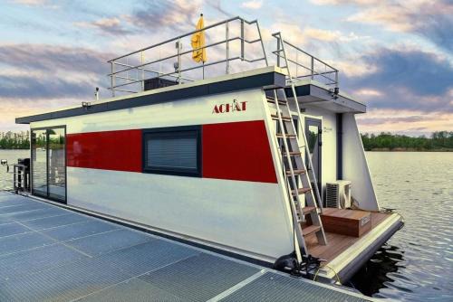 Oberhavel Boat Rental | Hausboot Achat