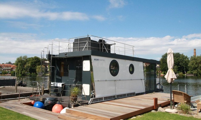 Plau am See Boat Rental | Hausboot Friedrich in Plau am See