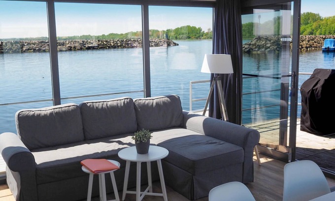 Tarnewitz Boat Rental | Hausboot in Boltenhagen