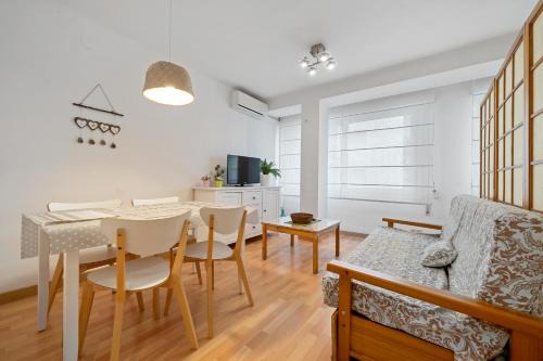 Torredembarra Apartment | Hauzify I Apartament Torremar