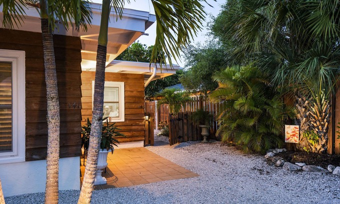 Sarasota Cottage | Have a leisurely