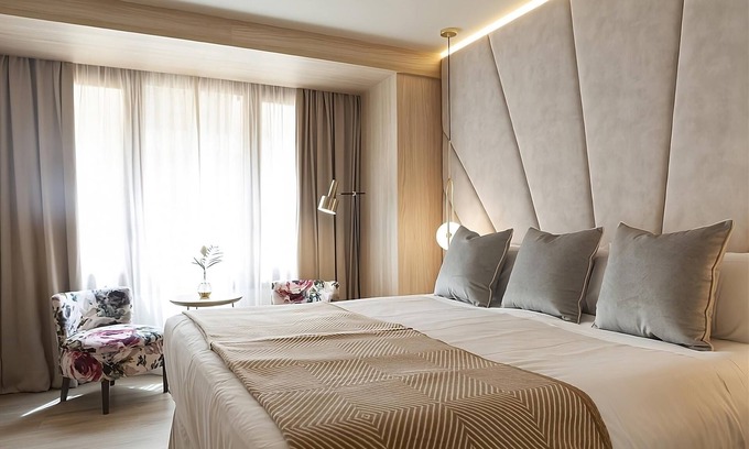 Sant Nicolau Hotel | Have a Tour! 2 Pet-friendly Accommodations Near Passeig Marítim!