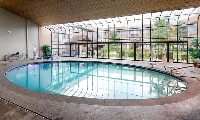 Kalispell Hotel | Have a Tour! 2 Spacious Units w/FREE Parking, Pets Allowed, Onsite Pool!