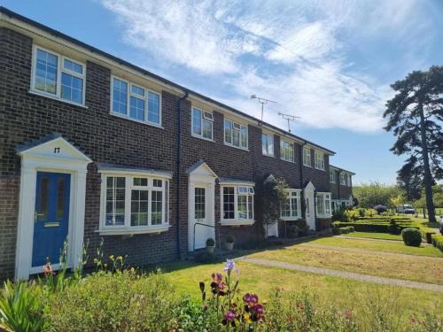 Walmer House | Haven Cottage - adjacent to beach and promenade