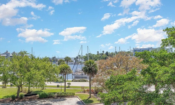 Melbourne Condo | Haven Harbor Getaway