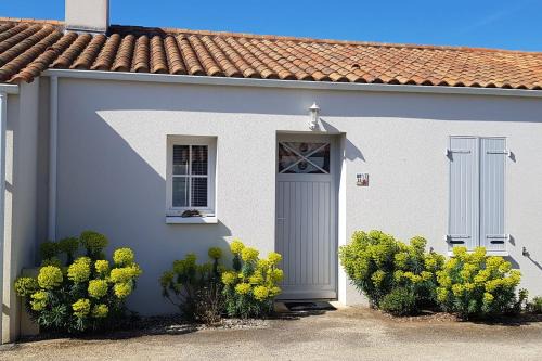 La Tranche-sur-Mer House | Haven of peace 2 steps from the sea