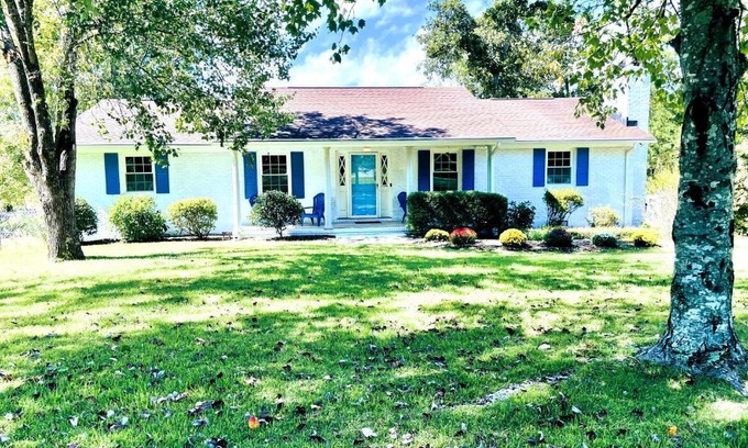 Durham House | Haven of Rest 3BR near Duke, RDU, RTP with EV Charger