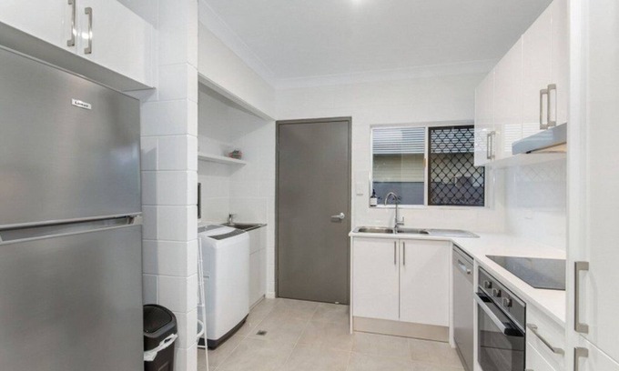 Hermit Park Apartment | Haven on Hughes #1 Peaceful 2BR - 5min to Stadium/City