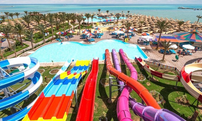 Al Ahyaa Hotel | Hawaii Riviera Club Aqua Park Resort - Families and Couples only