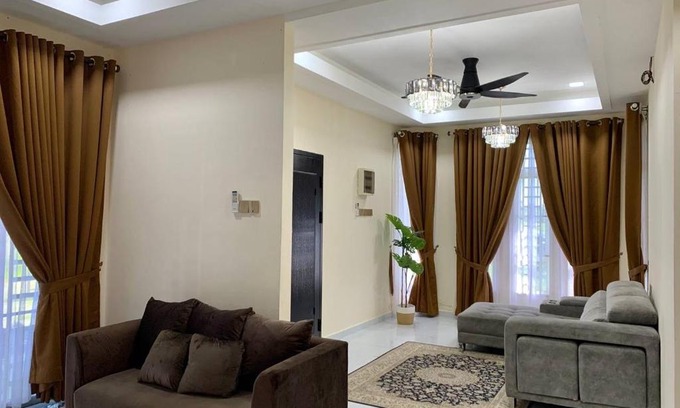Kampung Kedai Lalat House | Hawra Homestay Kota Bharu