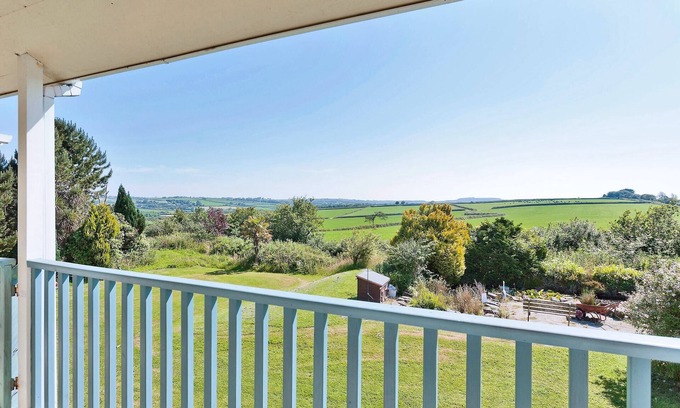 Woolfardisworthy Apartment | Hawthorn Apartment - UK49283