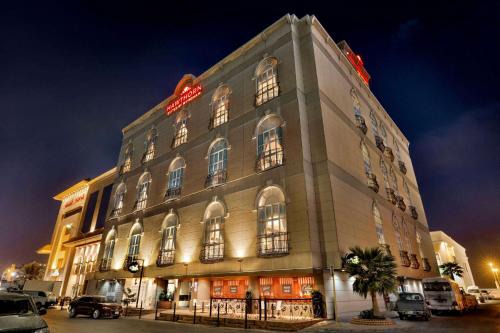 Al Khobar Apartment | Hawthorn Suites by Wyndham Al Khobar