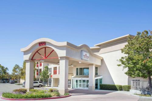 Livermore Hotel | Hawthorn Suites by Wyndham Livermore