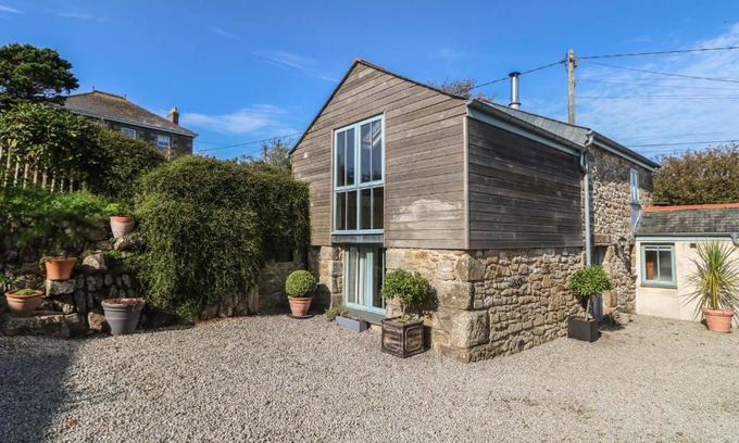 Camborne House | Hay Loft