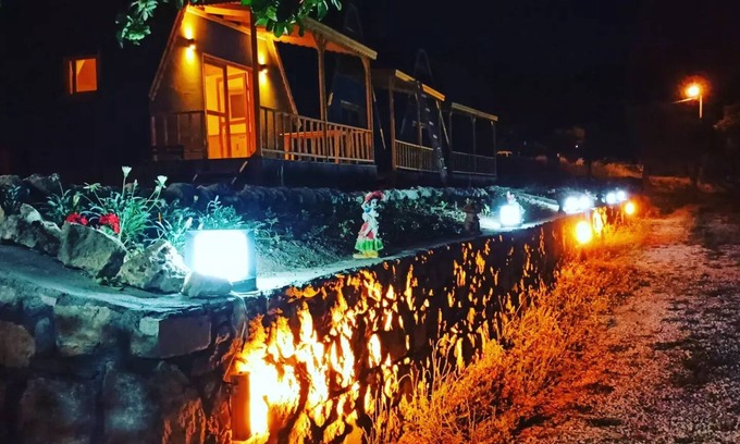 Karaburun Ski Chalet | Hayela Bungalov Otel ve Restaurant