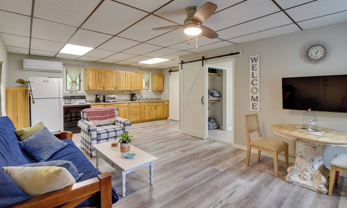 Hayesville Cottage | Hayesville Cottage On 20-Acre Farm w/ Fish Pond!