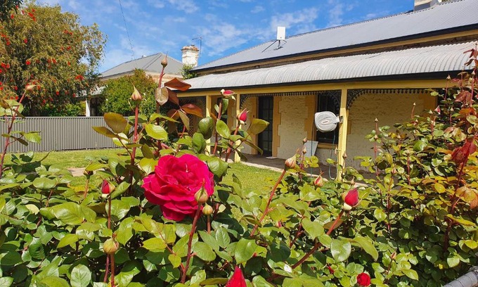 Gilbert House | Hayleys House - BnB Riverton