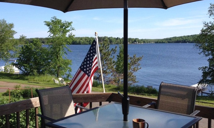 Hayward Cabin | Hayward, Wisconsin cabin located on Nelson Lake. Trails/Restaurants near by.