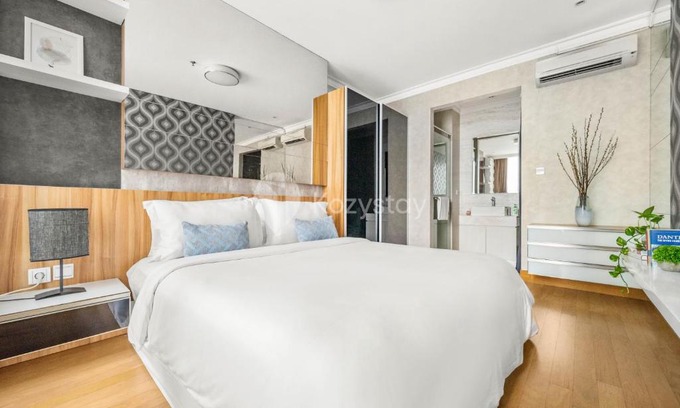 Sudirman Central Business District Apartment | Hazel by Kozystay - SCBD