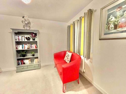 Ashford House | Hazel house central spacious home!