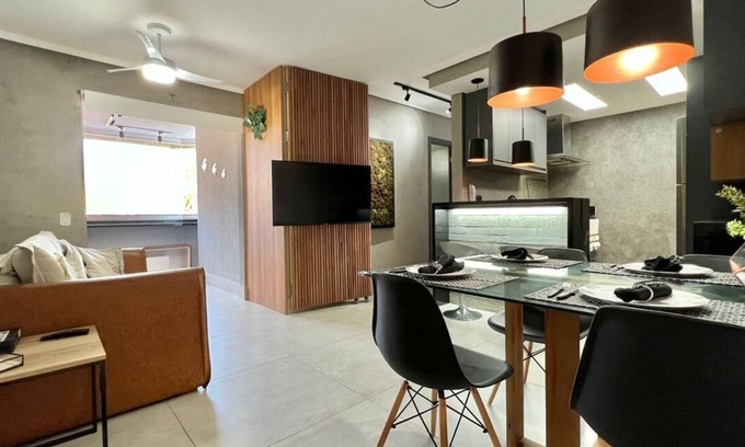 Vila Clais Apartment | HBH06 - AP in the Center, Near the sea | Air, Pool, TV, Wifi. Full Kitchen