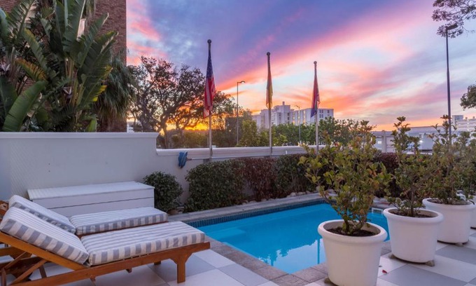 Three Anchor Bay House | Head South Lodge