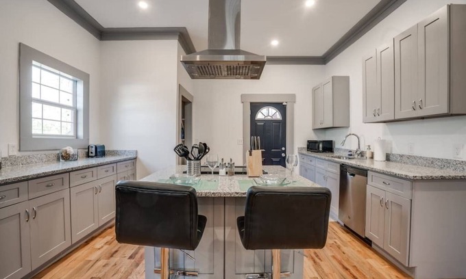 Pittsburgh House | Heart Of Atlanta Haven