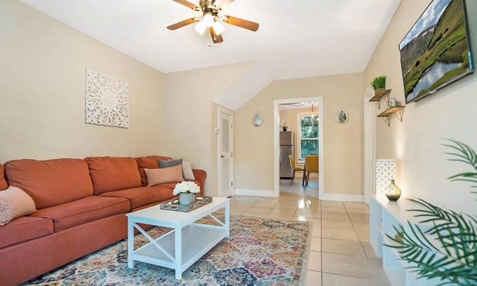 Downtown Historic District House | Heart of Downtown St. Aug, Walk Everywhere!